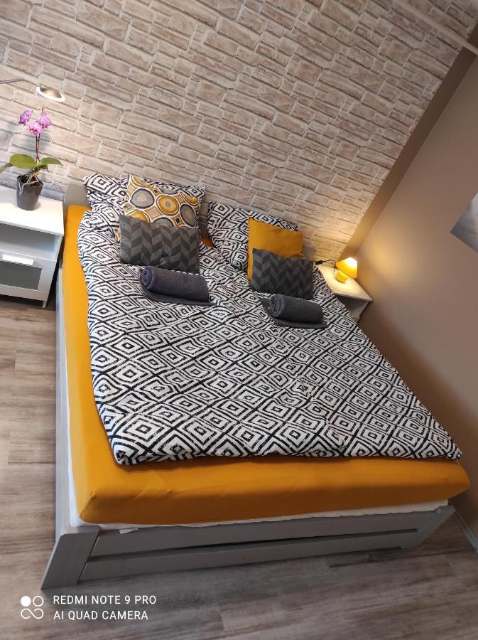 Baross Apartman Kaposvár Exterior foto